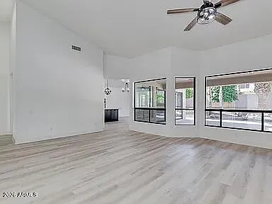 5910 E Woodridge Dr — Photo 3