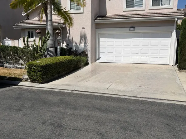 292 S Linhaven Cir, Anaheim, CA 92804
