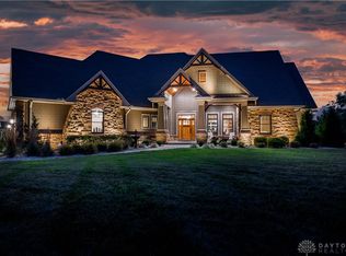 7987 Ivy Ridge Ct, Springboro, OH 45066