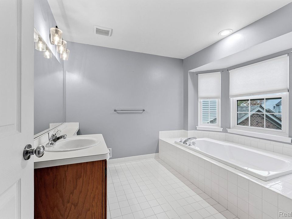 15764 Golfview Drive Blvd #185, photo 21