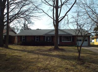 1445 E Grand Ave, Carbondale, IL 62901