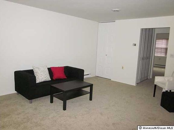 3rd image of 77 Cambridge Circle #C