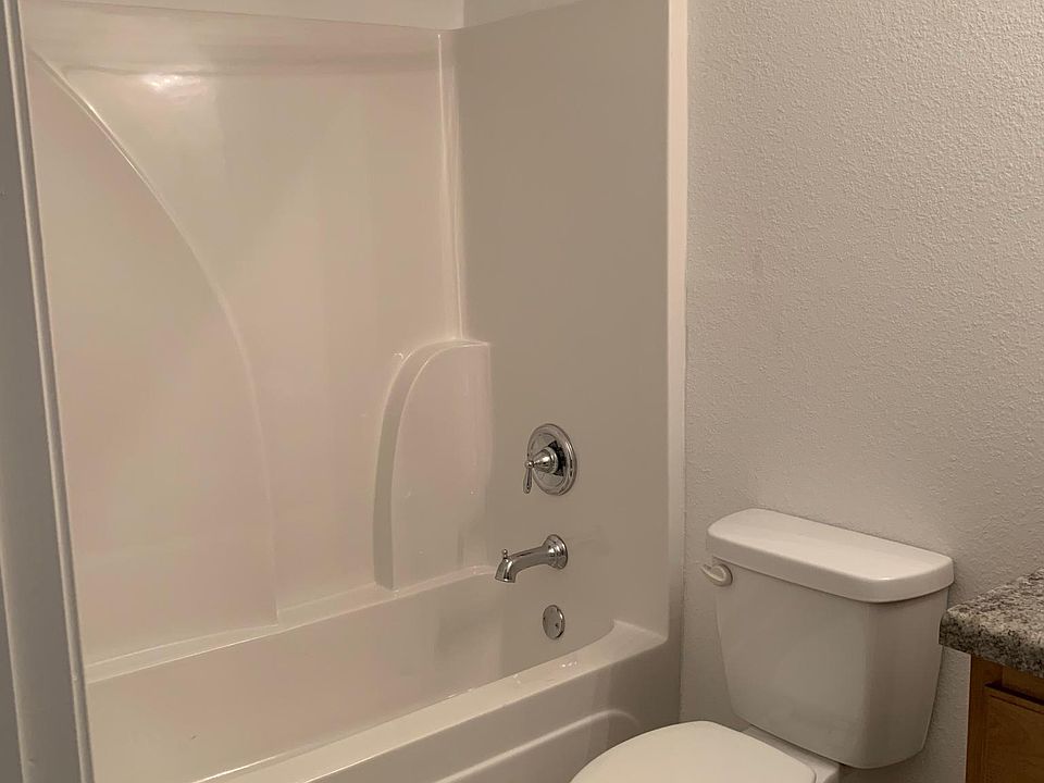 2nd Bathroom