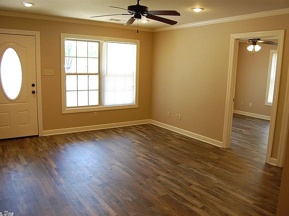 3rd image of 1125 N Greenwich Ave