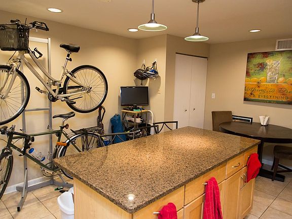 Large Kitchen with Island