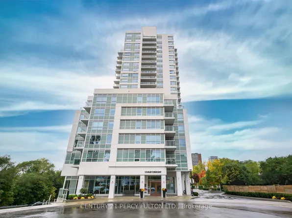 10 Wilby Cres #204, Toronto, ON M9N 0B6