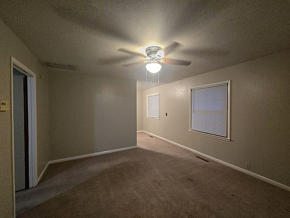 2nd image of 1505 Park Ln