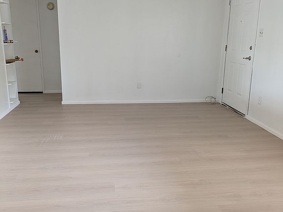 2nd image of 1514 W 1st Pl