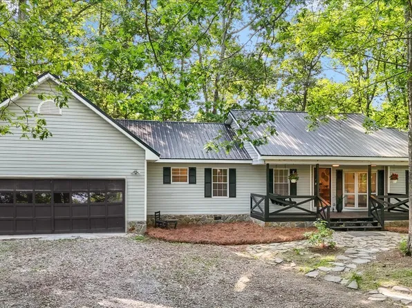 710 Hood Rd, Talking Rock, GA 30175