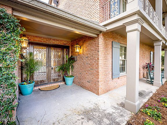 5th image of 1201 Westwood St