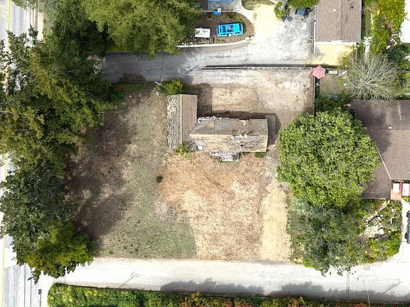 4th image of 3460 N Main St