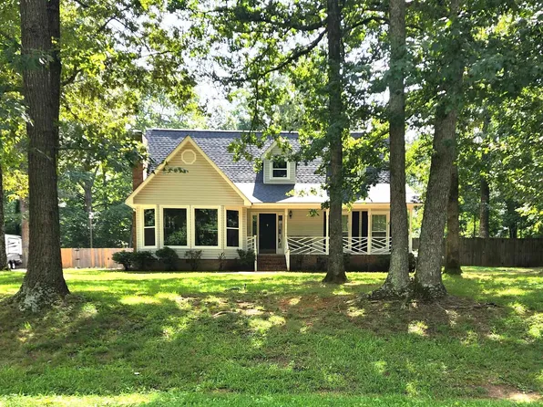 1332 Oak Ln NE, Arab, AL 35016