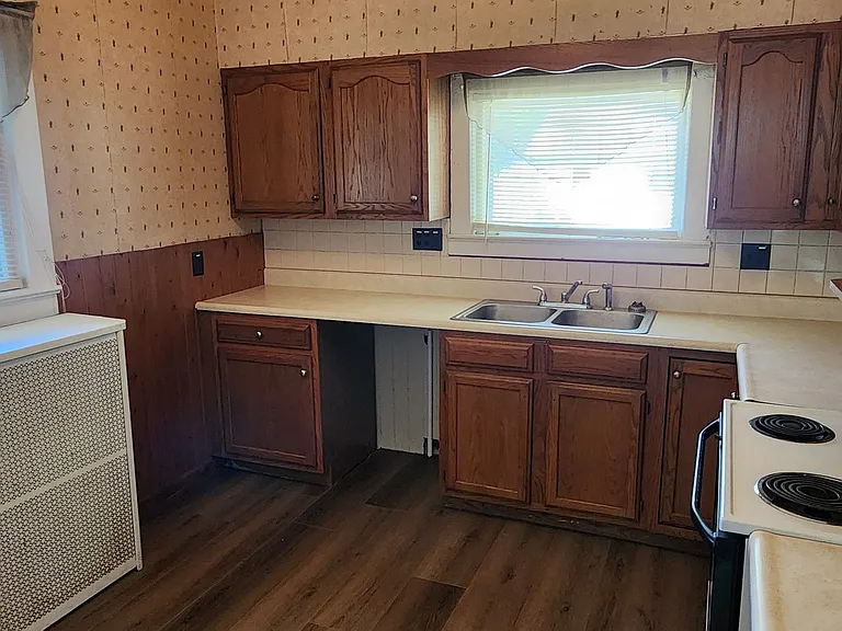 1015 Washington St — Photo 13