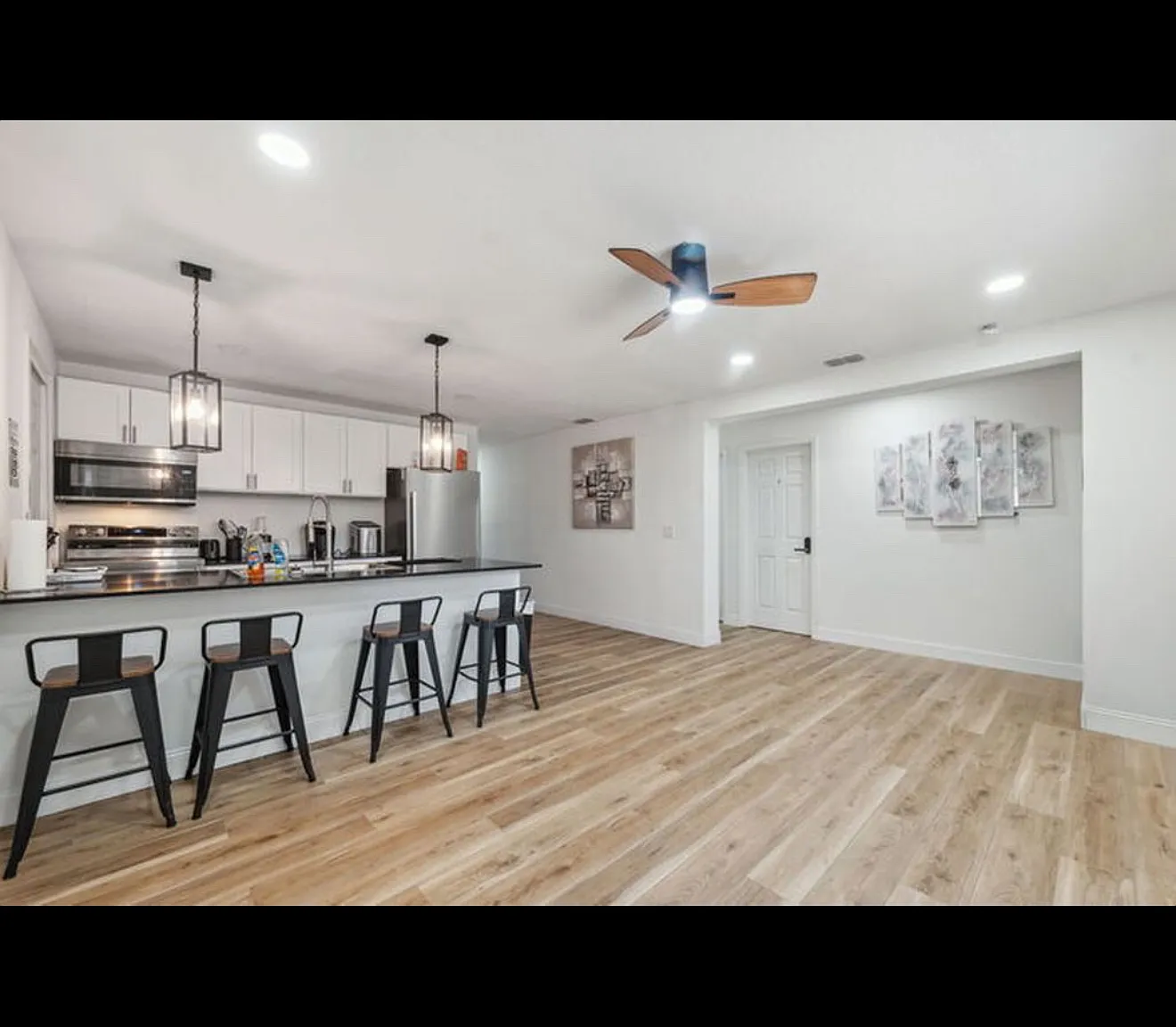 6 bed, 1395 sqft, $750 — Photo 3