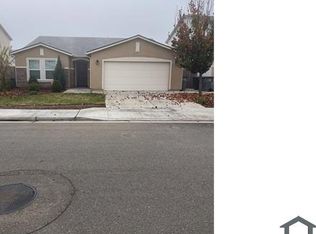 5567 W Flint Way, Fresno, CA 93722