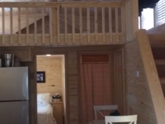 3rd image of 221 Lakeshore Dr