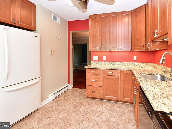 4th image of 68 Boileau Ct