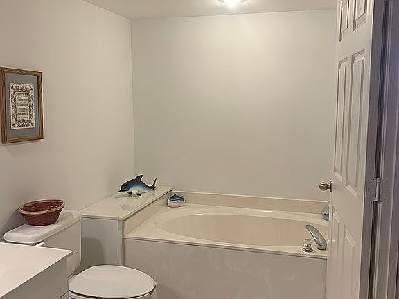 master/soaking tub