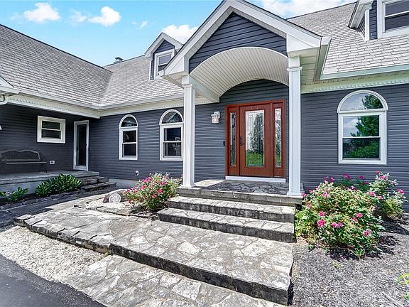 5th image of 6101 Crestway Dr