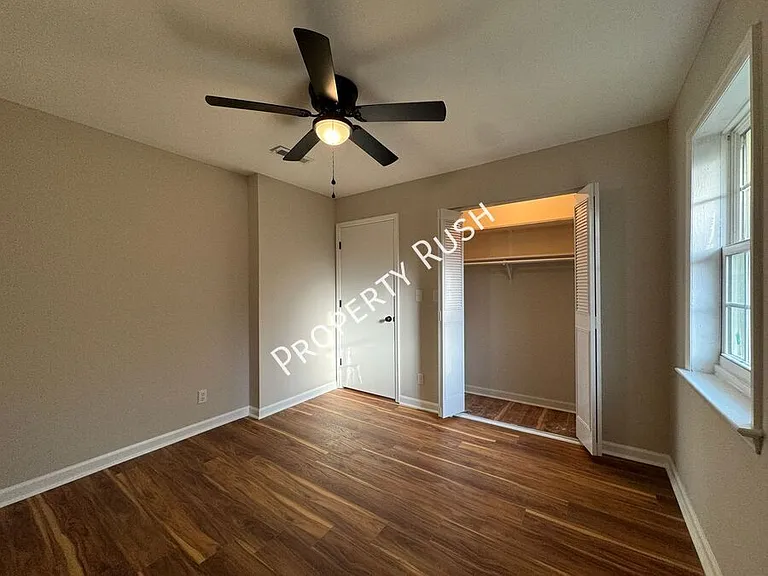 2945 Old Britain Cir — Photo 26