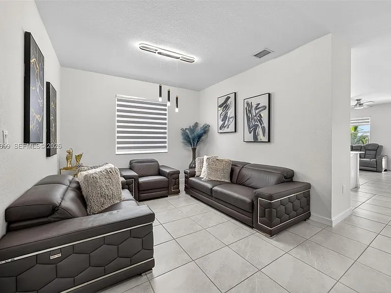 21363 SW 127th Ct — Photo 5