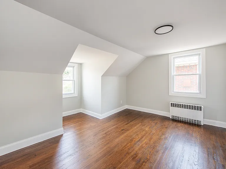 127 Albert St #2 — Photo 13