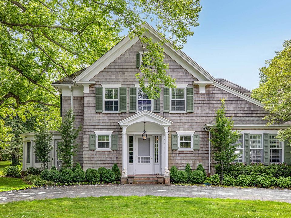 9 Briar Ln, Southampton, NY 11968 | Zillow