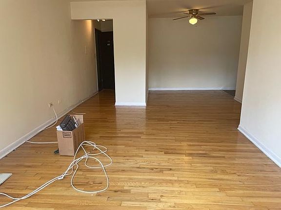 5th image of 413 W Barry Ave #410