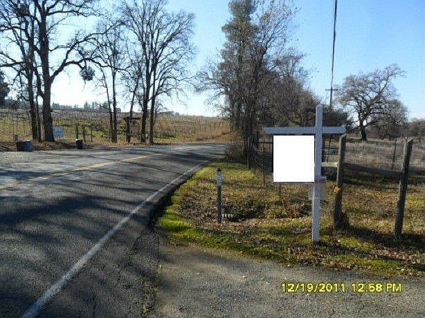 2nd image of 2885 Omo Ranch Rd