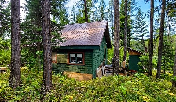 5th image of 2424 Pierce Lake Rd