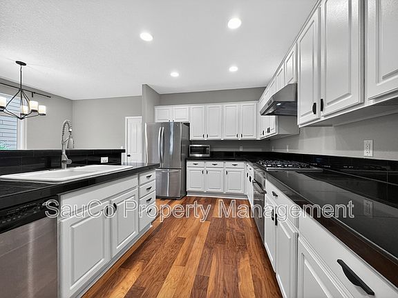 5th image of 5246 SE Redberry Pl