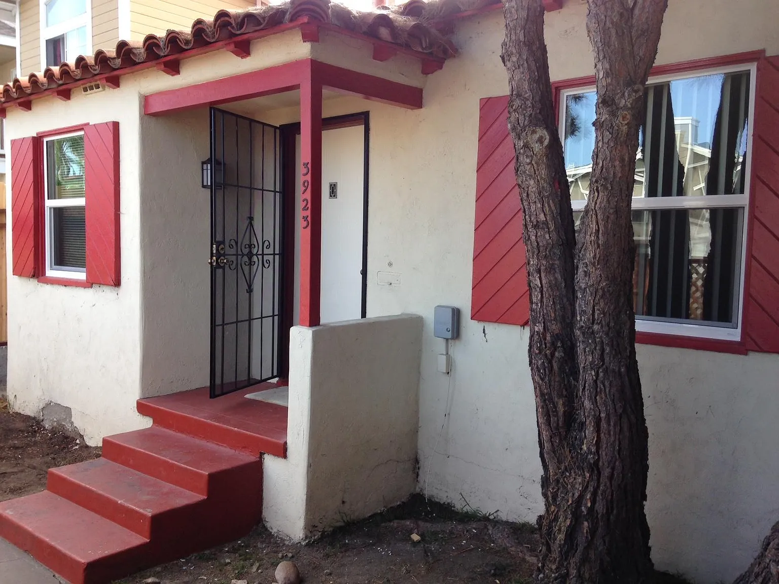 3923 Arizona St — Photo 3