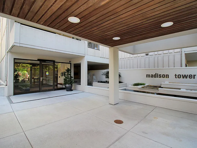 2309 SW 1st Ave #745 — Photo 3