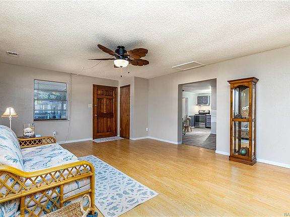 4th image of 7872 W Mesa Ln