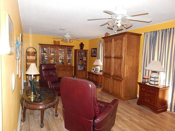 4th image of 6276 Glendale Dr