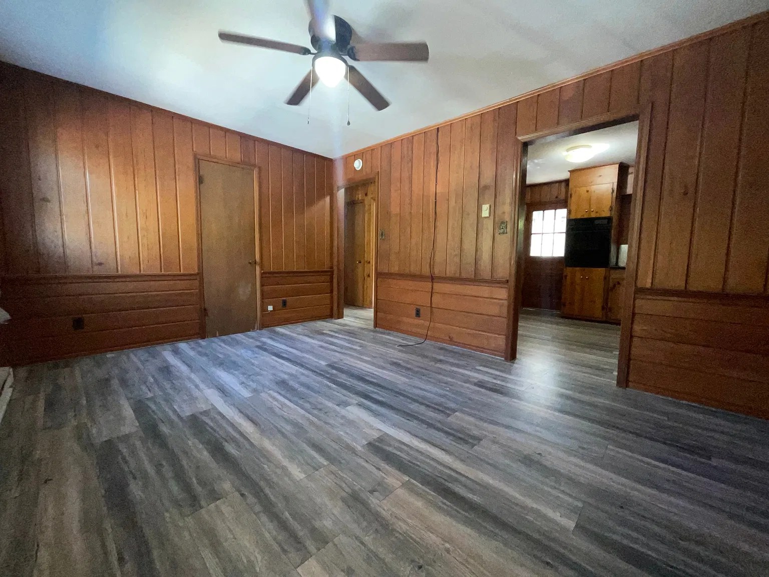 309 Hadley Street Mount Airy, NC 27030 — Photo 2