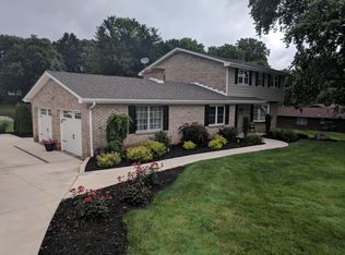 122 Ponderosa Dr, Beaver Falls, PA 15010