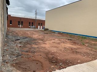 212 W Main St, Weatherford, OK 73096