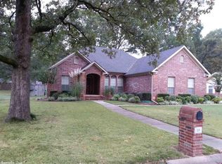 19 Water Oak Dr, Conway, AR 72034