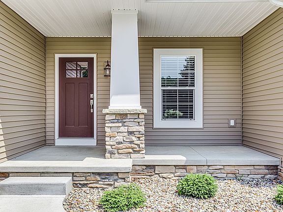 Lovely front porch.