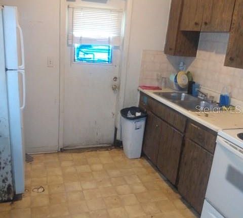 2nd image of 506 2nd Ave NE