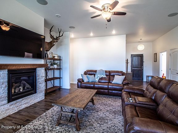 4th image of 1112 Campana Way