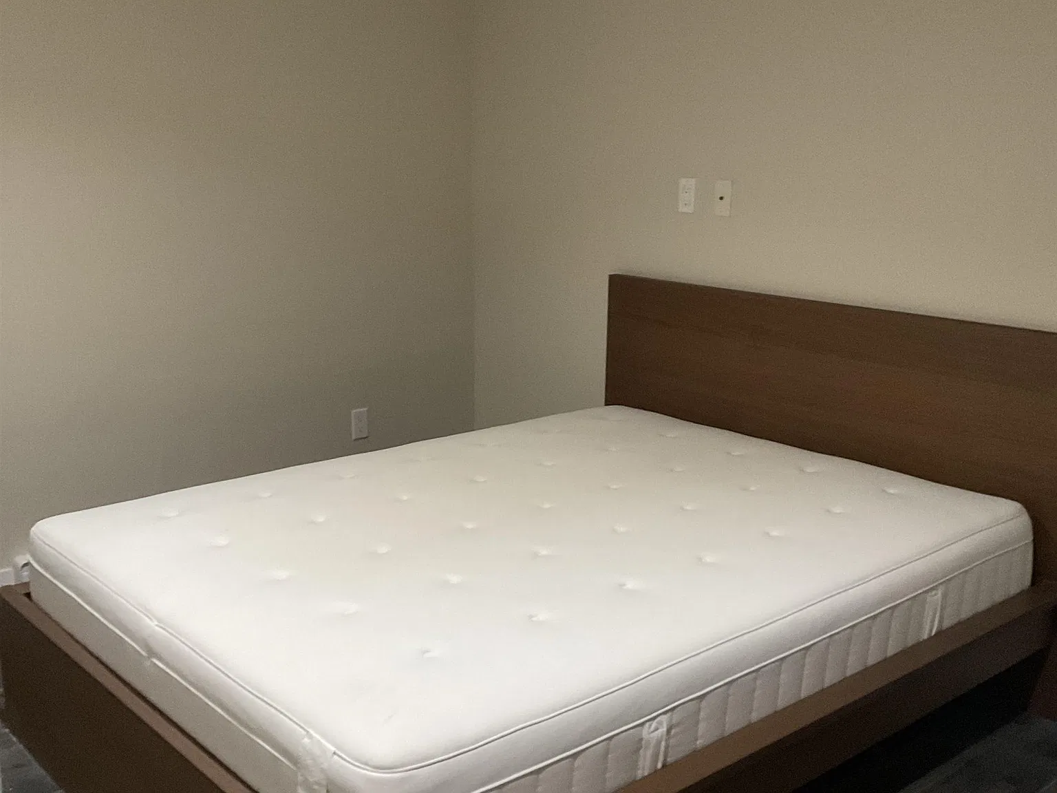 3 bed, 1222 sqft, $3,295 — Photo 3