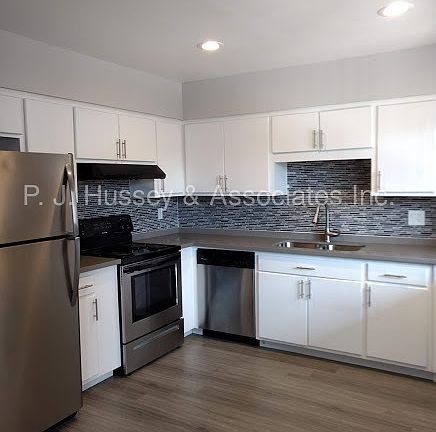 2nd image of 6542 N 17th Ave APT 6