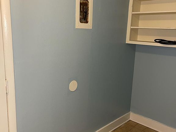 5th image of 1645 Werling Pl