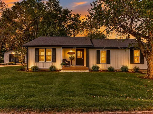 203 N Pennsylvania Ave, East Lynne, MO 64743