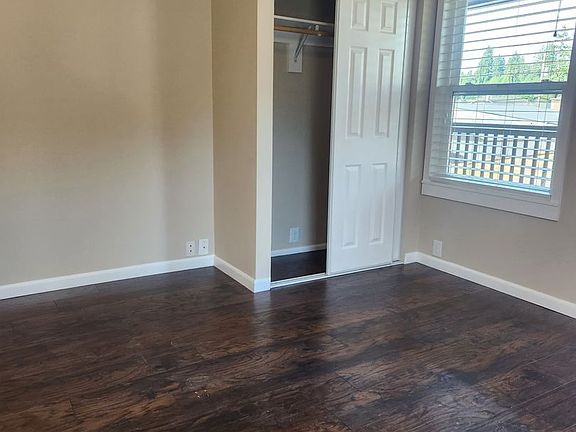5th image of 840 Jefferson Ave APT 1
