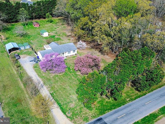 3rd image of 15204 Jarrell Rd