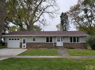 626 Lundy St, Duncombe, IA 50532
