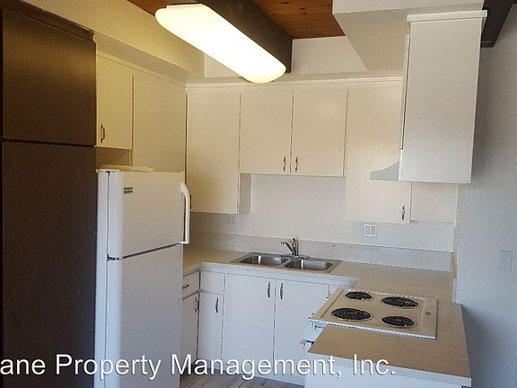 5th image of 380 Ellwood Beach Dr APT 10